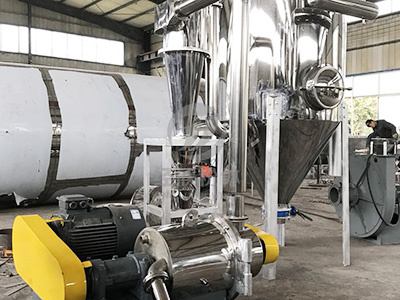 中草藥超細(xì)粉碎機